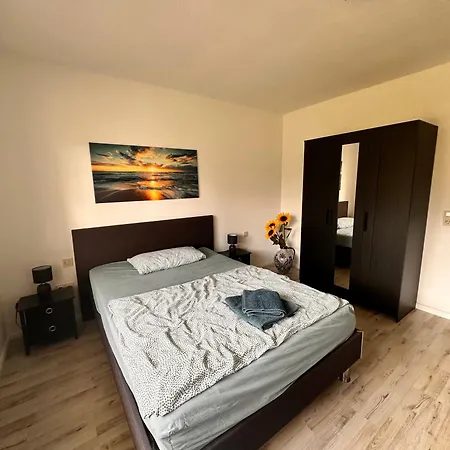 Schoene Ferienwohnung Mit Waldblick In Dillenburg Esterno foto