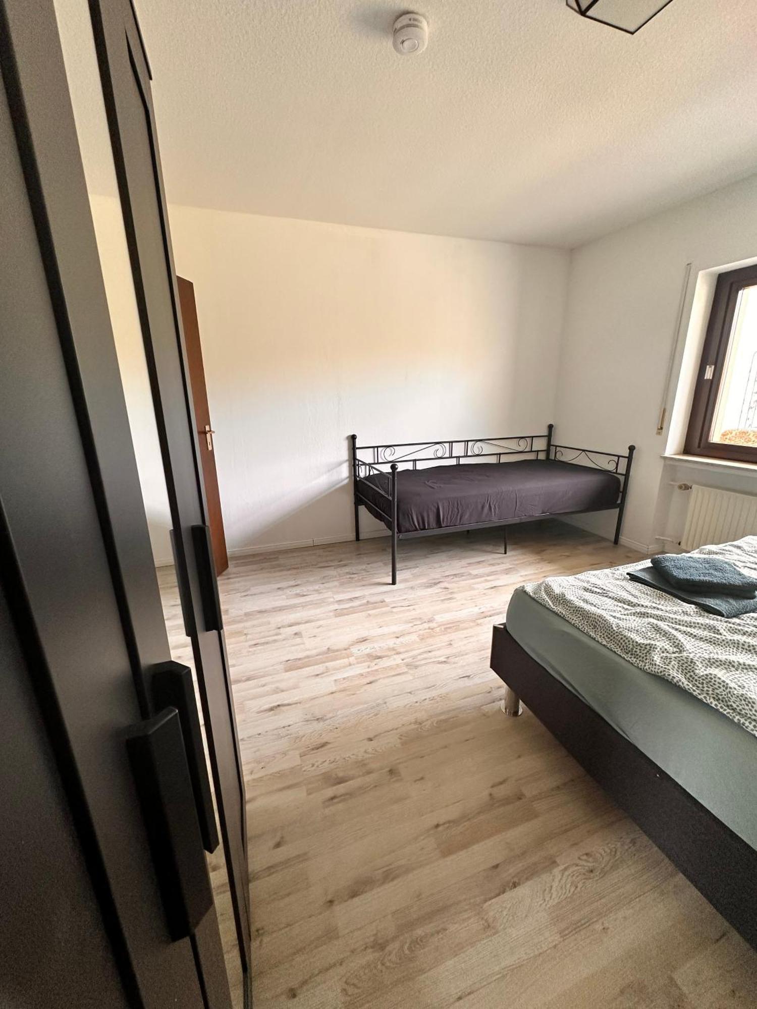 Apartment Schoene Mit Waldblick In *